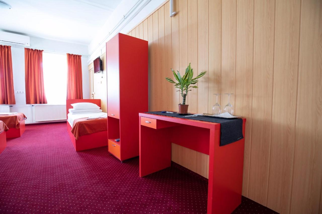 Nepliget Hotel 布达佩斯 外观 照片